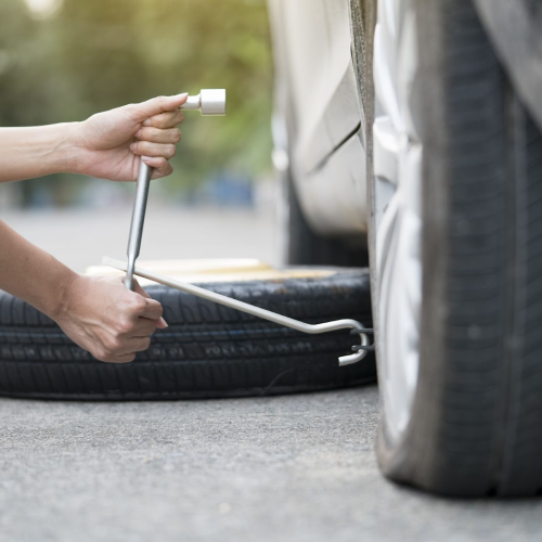 Vehicle Flat Tire Change Services in Baltimore MD What Happens At The Scene